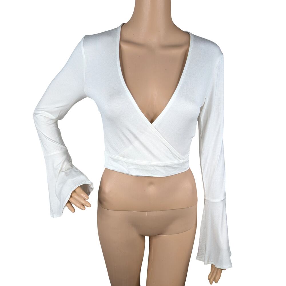 NWT Showpo Sunday Drive White Bell Sleeve Wrap Crop Top Size 4 Boho Festival